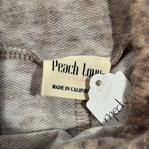 NWT matching lounge blush leopard sweater and pant - Picture 3 of 11